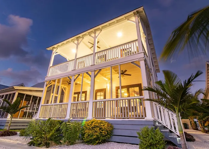 Casa Blanca And Mistico Club Boat Shuttle Holiday home
